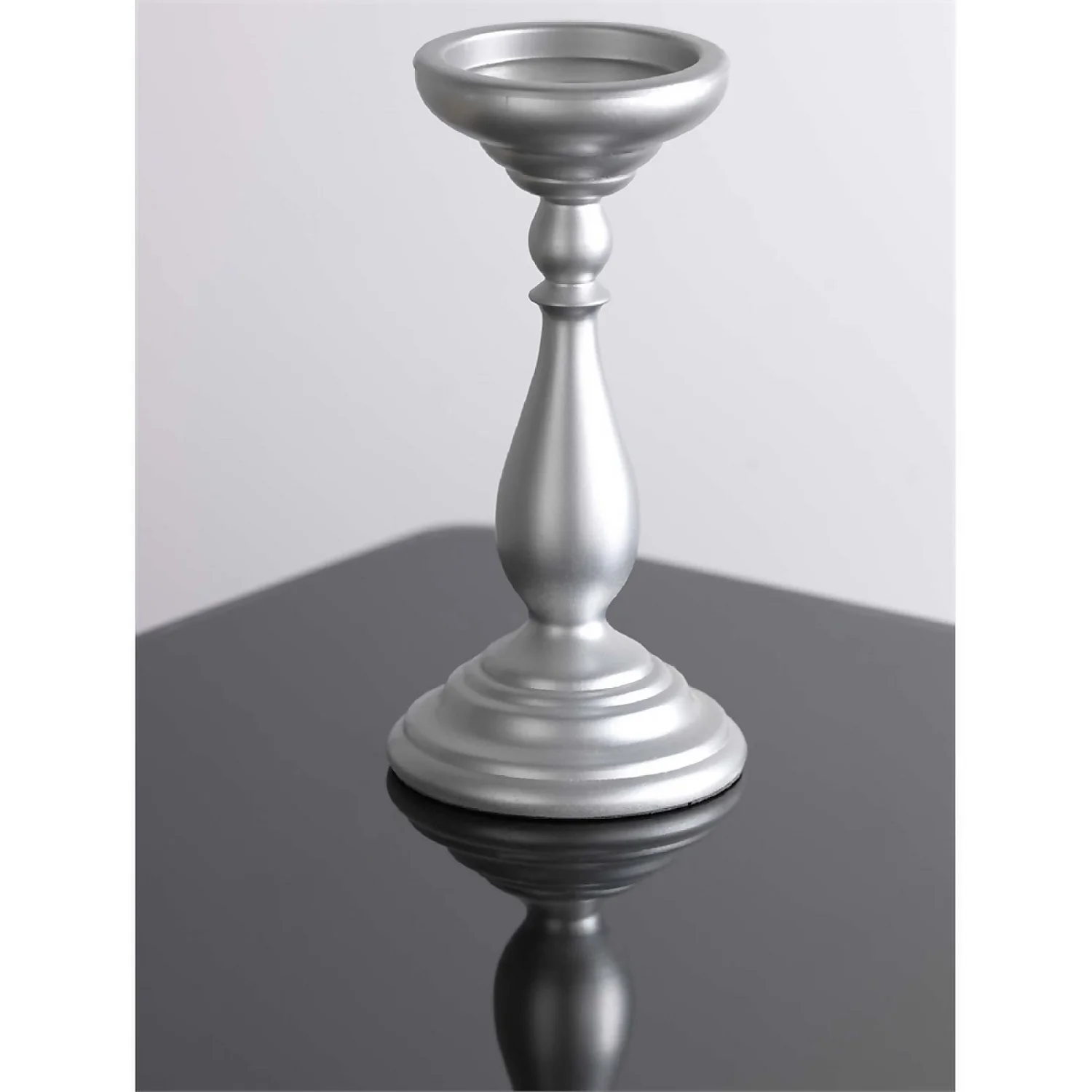 Rust-Oleum Silver - Metallic Spray Paint - 400ml 2 Rust-Oleum Silver - Metallic Spray Paint - 400ml - Image 2